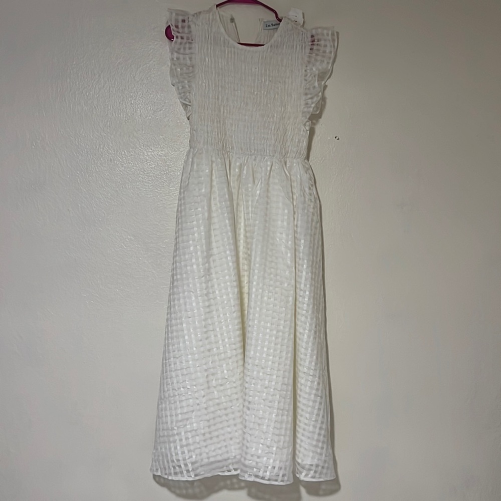 NEW En Saison White Smocked Dress